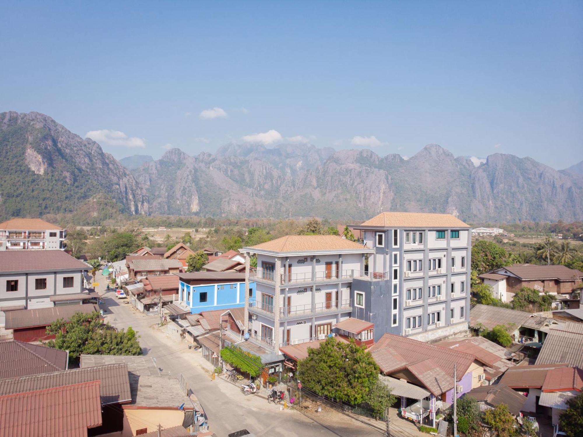 Faraway Suites Ванг-Виенг Экстерьер фото